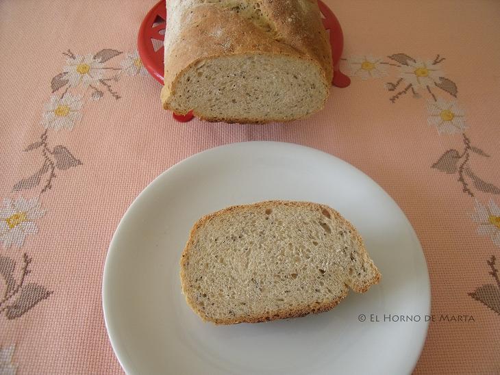 Pan de trigo y espelta con semillas de amapola 7.jpg