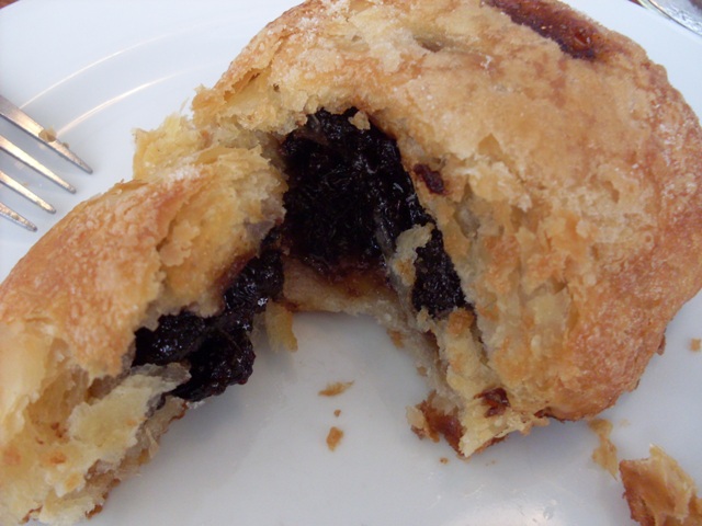 016 - Eccles cake del  St John.JPG