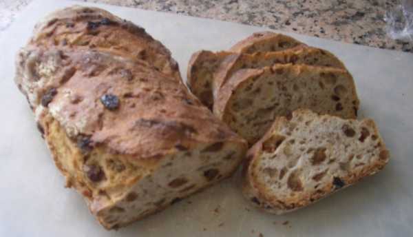 Pan de centeno, trigo, pasas y nueces 2.jpg