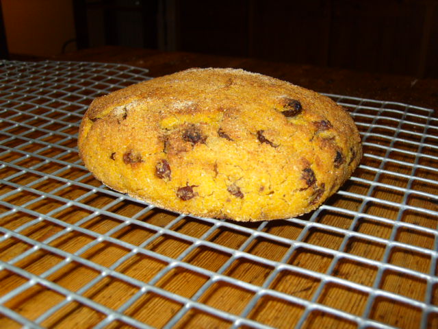 96 Pan de maíz,pasas y nueces