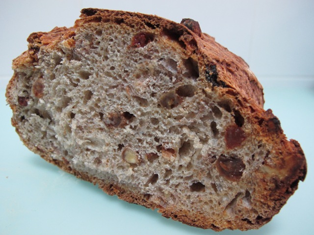 Pan de espelta, trigo, pasas y nueces_1