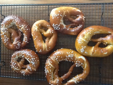 bretzel (480 x 360).jpg