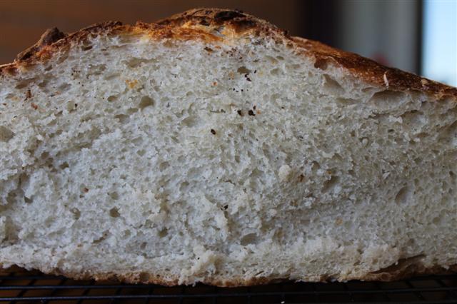 pan-blanco-con-poolish-miga_small.JPG