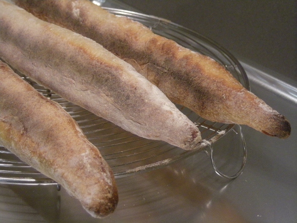 013 - baguettes MM d´esquena (600x450).jpg