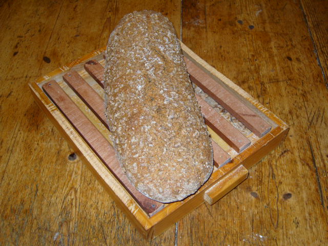 126     75-30 Landbrot.JPG