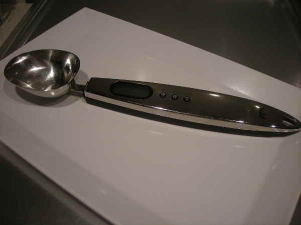018 - spoon scale (600x450).jpg