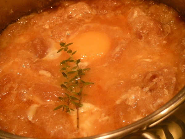 024 - sopa de pa amb ou esaldat i un bri de  farigola . (600x450).jpg
