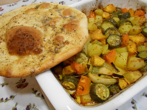 004 - vegetals amb pa za´atar (600x450).jpg