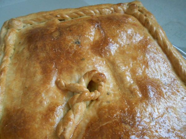 020 - empanada de verdures  i formatge. cuita  (600x450).jpg