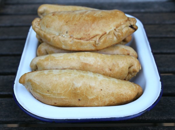 empanada de pino.jpg