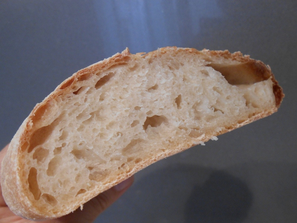 002 - petit The Loaf. Molla (600x450).jpg