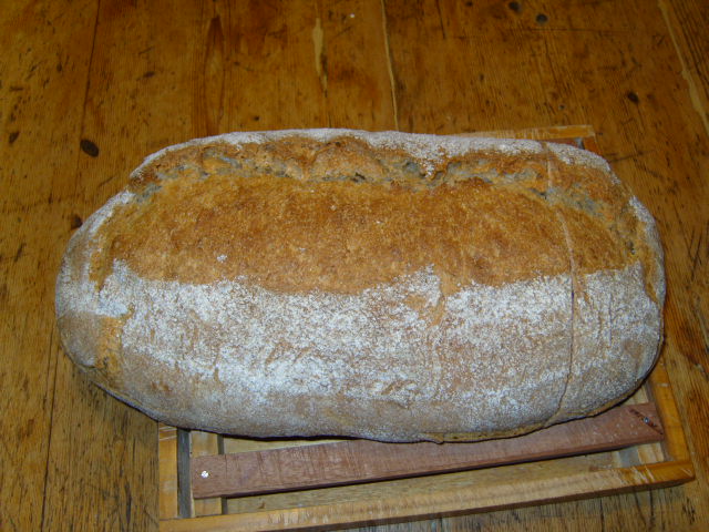 152 Pan de trigo (80%) y centeno (20%)