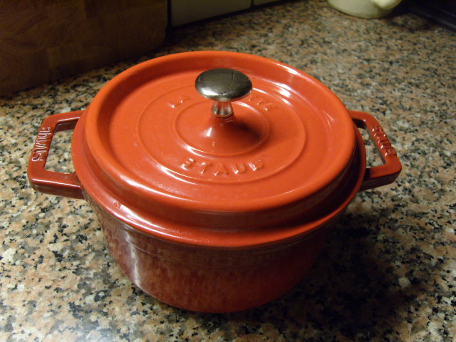 cocotte staub.JPG