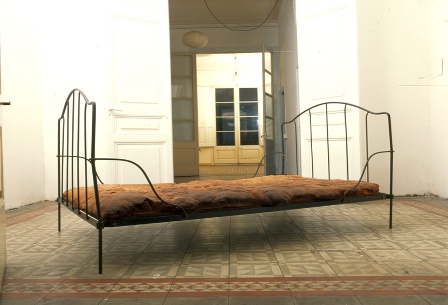 Jana Sterbak Bread Bed 1996.jpg