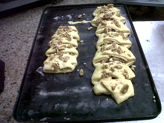 Esta es de masa de croissan, rellena de cabello de angel, con crema pastelera, nueces y pasas¡¡¡¡¡¡deliciosa!!!!!!!