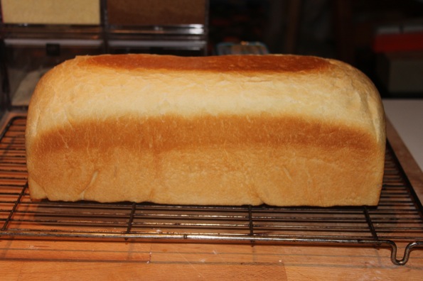 Pain de mie moule.JPG